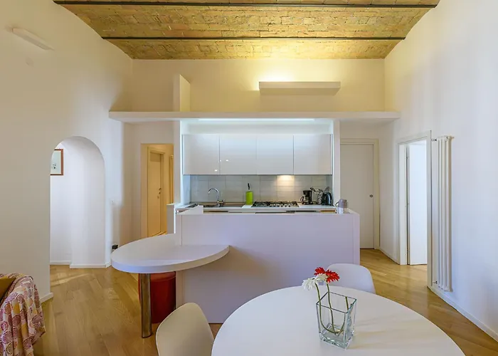 Casalu San Pietro Rome